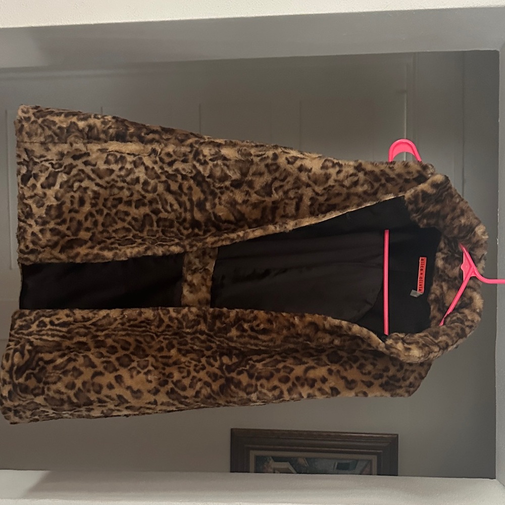 Alice + Olivia Leopard Print Faux Fur Vest